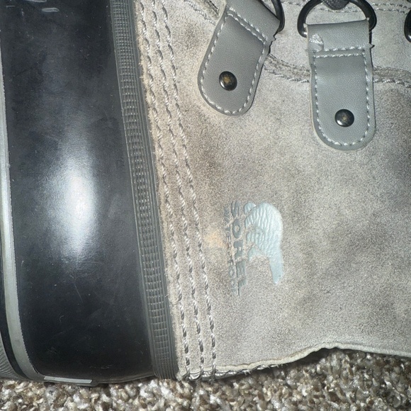 Sorel Boots (see flaws) - Picture 10 of 10